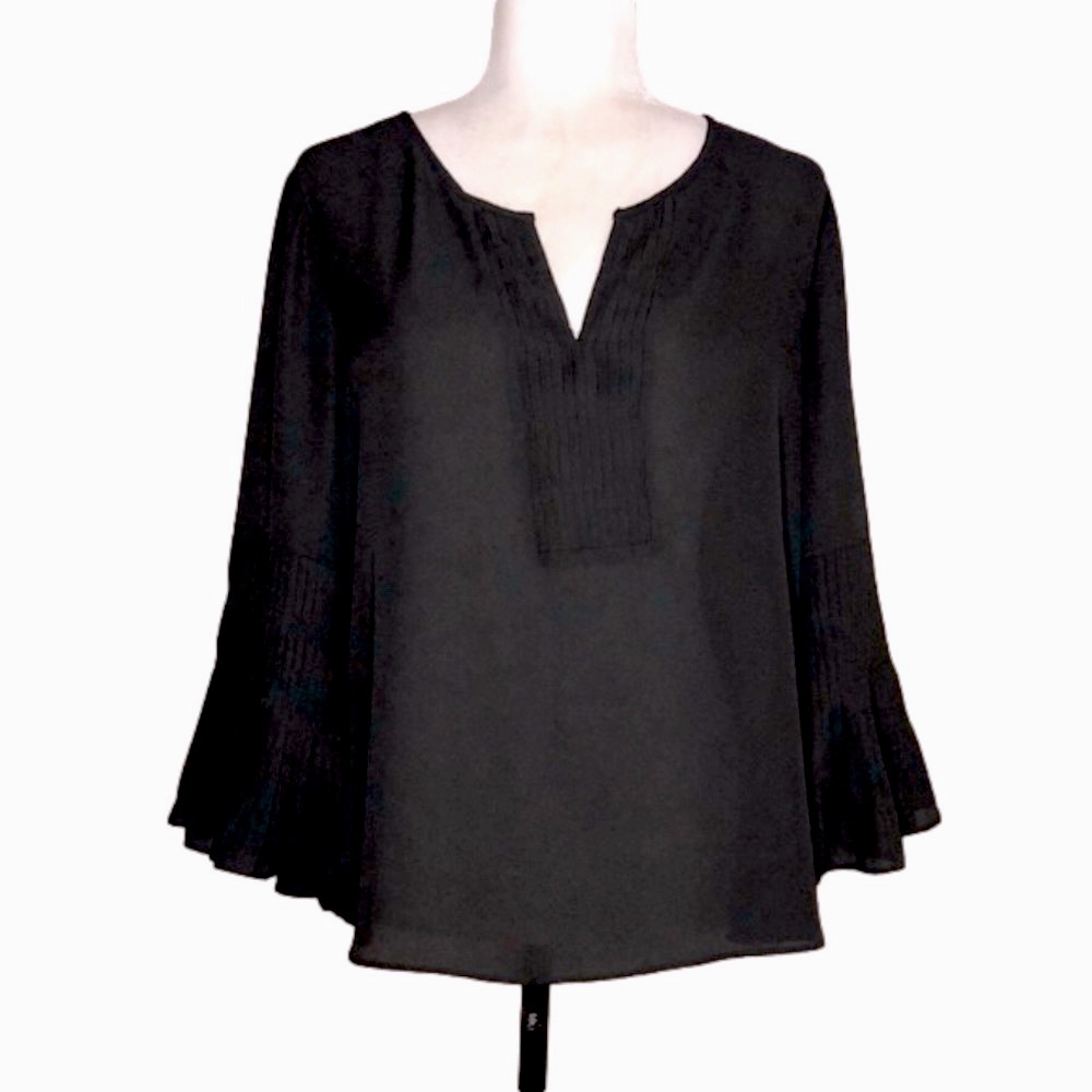 Zac & Rachel black blouse